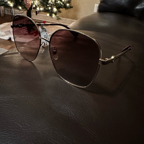 Gucci Women’s Square Frame Sunglasses-61 mm gold NWT - Picture 4 of 5